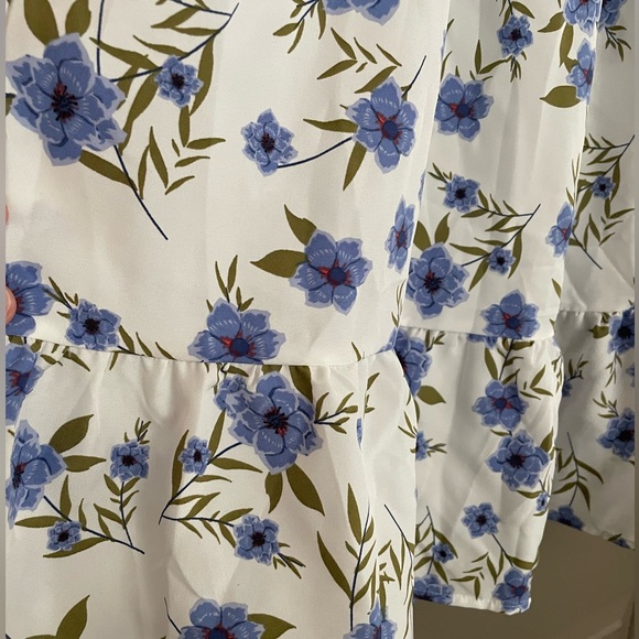 Floral Dress, Off the shoulder, Fun Summer/ Spring Dress - Picture 2 of 3